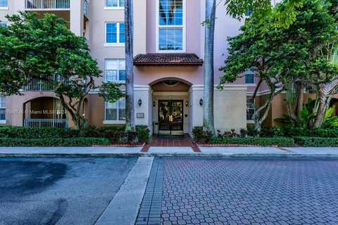 19801 E Country Club Dr, Aventura, FL 33180