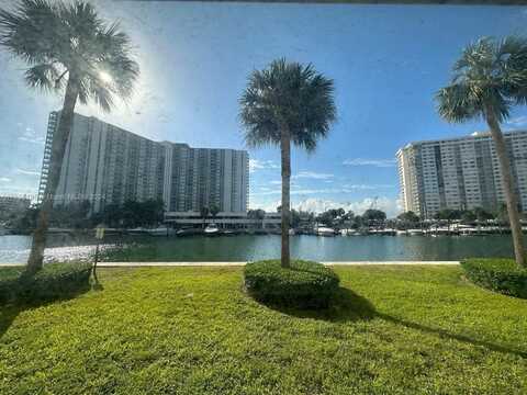 220 Kings Point Dr, Sunny Isles Beach, FL 33160