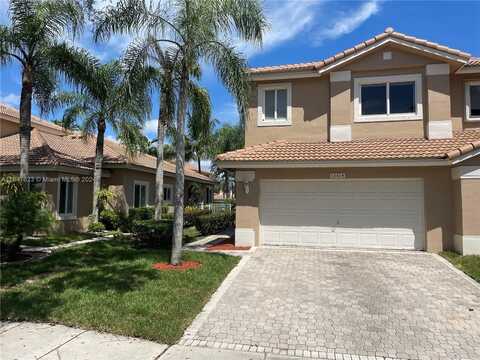 15839 SW 12th St, Pembroke Pines, FL 33027