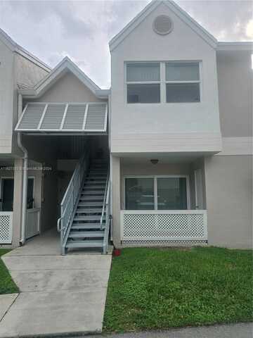 17320 NW 67th Pl, Hialeah, FL 33015