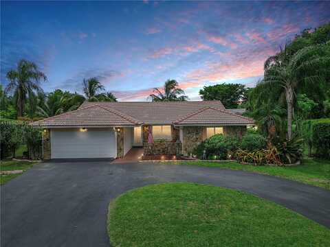 1051 NW 110th Ln, Coral Springs, FL 33071