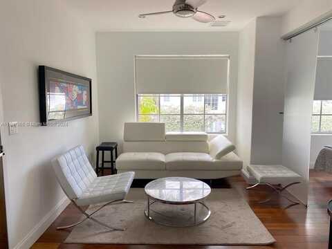 526 15th St, Miami Beach, FL 33139