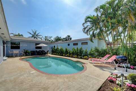 1023 S Palmway, Lake Worth, FL 33460