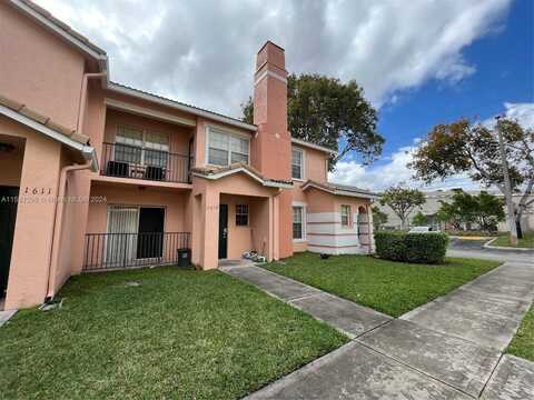 1612 Belmont Ln, North Lauderdale, FL 33068