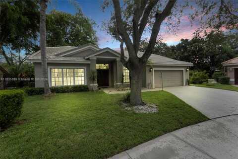 5663 NW 39th Ave, Coconut Creek, FL 33073