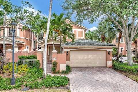 2777 Kinsington Cir, Weston, FL 33332