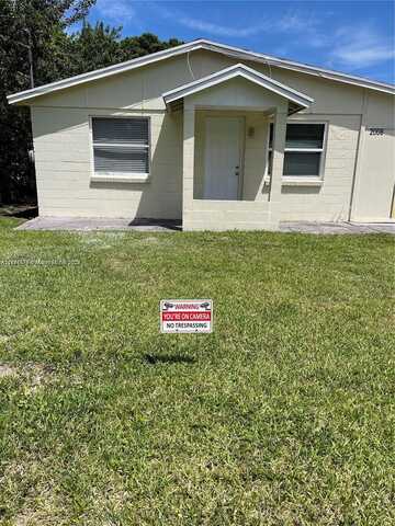 2008 N 51st Ct, Fort Pierce, FL 34947