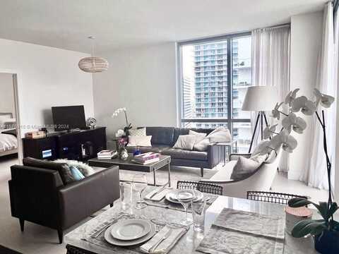 1060 Brickell Ave, Miami, FL 33131