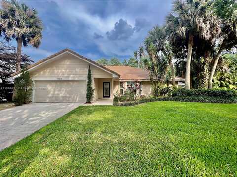 18510 Lake Bend Dr, Jupiter, FL 33458