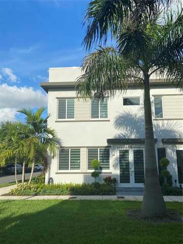 6683 NW 103rd Pkwy, Doral, FL 33178