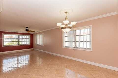 1400 NW 43rd Ter, Lauderhill, FL 33313