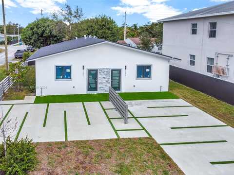 1395 NW 40th St, Miami, FL 33142