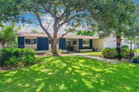 15840 SW 84th Ave, Palmetto Bay, FL 33157