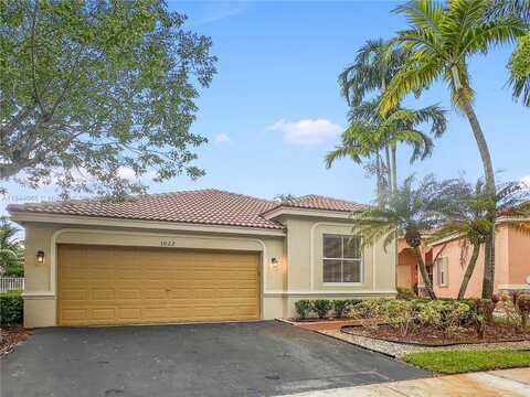 1022 Bluewood Ter, Weston, FL 33327