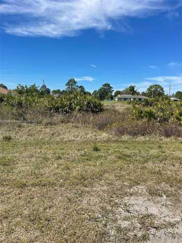 1034 Eisenhower Blvd, Lehigh Acres, FL 33974