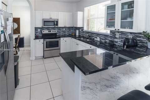 4866 NW 108th Psge, Doral, FL 33178