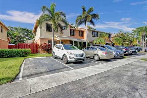 10348 NW 3rd St, Pembroke Pines, FL 33026