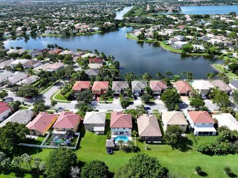 16511 SW 1st St, Pembroke Pines, FL 33027