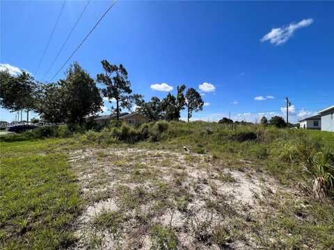 3106 35th St SW, Lehigh Acres, FL 33976