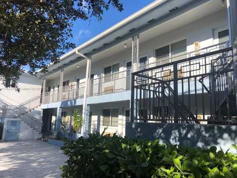 7155 Rue Notre Dame, Miami Beach, FL 33141