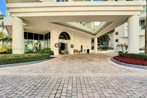 16400 Collins Ave, Sunny Isles Beach, FL 33160