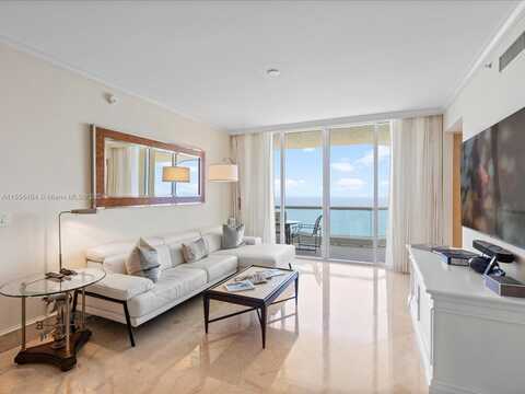 17875 Collins Ave, Sunny Isles Beach, FL 33160