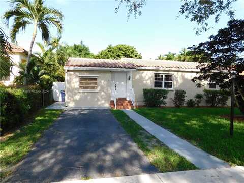 581 La Villa Dr, Miami Springs, FL 33166