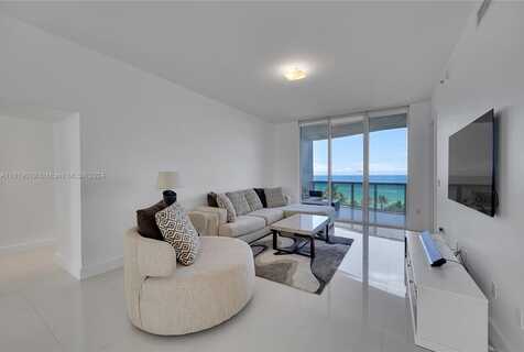 16001 Collins Ave, Sunny Isles Beach, FL 33160