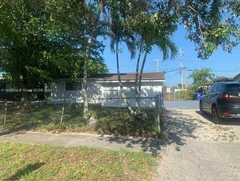 429 SW 25th Ter, Fort Lauderdale, FL 33312