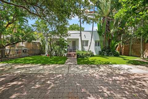 2511 Tequesta Ln, Coconut Grove, FL 33133