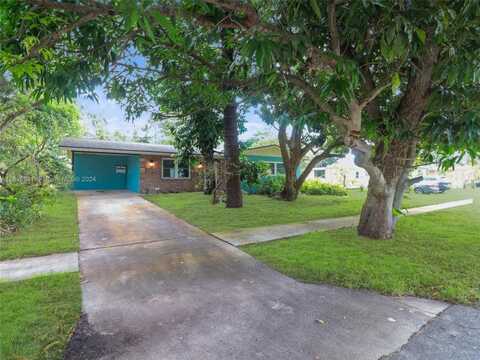 1435 W Trammell St, Lantana, FL 33462