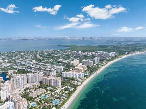 609 Ocean Dr, Key Biscayne, FL 33149