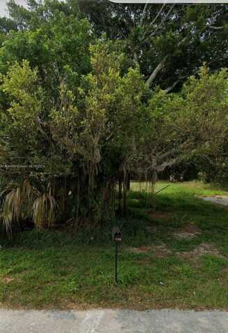 8484 SE Date St, Hobe Sound, FL 33455