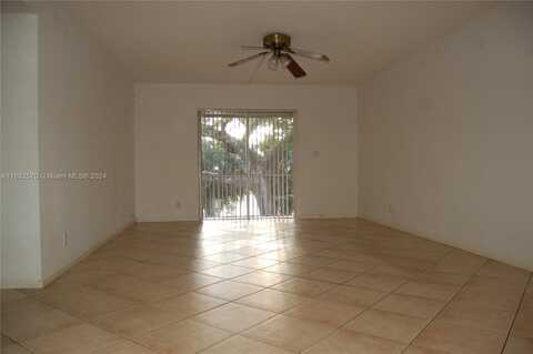 8524 Old Country Mnr, Davie, FL 33328