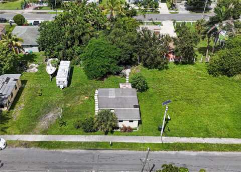 223 NW 13th Ct, Dania Beach, FL 33004