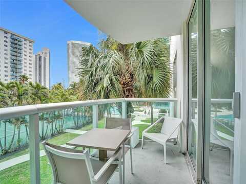 19380 Collins Ave, Sunny Isles Beach, FL 33160