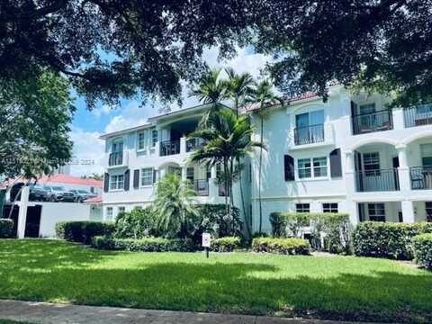 3215 NE 184th St, Aventura, FL 33160