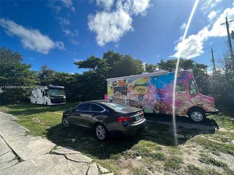 8137 NW 6th Ave, Miami, FL 33150