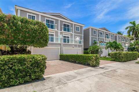 3875 NE 168th St, North Miami Beach, FL 33160