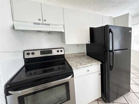 3049 NW 9th Ave, Wilton Manors, FL 33311