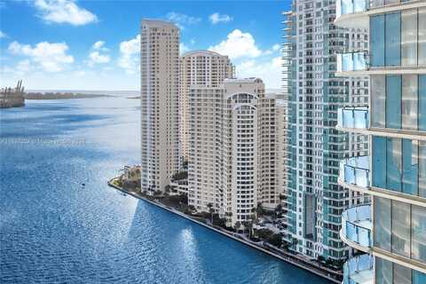 300 S Biscayne Blvd, Miami, FL 33131