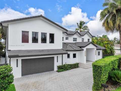 431 Layne Blvd, Hallandale Beach, FL 33009