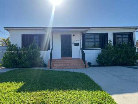 2788 SW 33rd Ct, Miami, FL 33133