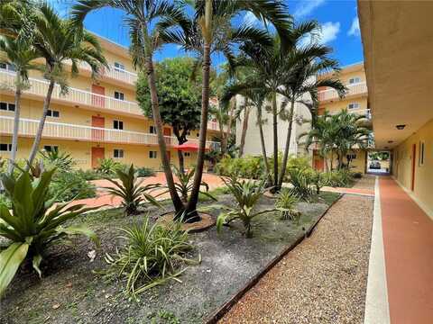 7722 N Camino Real, Miami, FL 33143