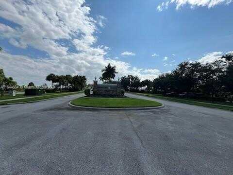 1852 SW Jamesport Dr, Port Saint Lucie, FL 34953