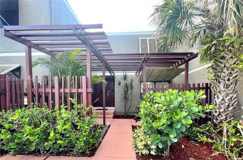 1681 W Fairway Rd, Pembroke Pines, FL 33026