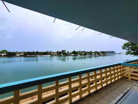 6484 Indian Creek Dr, Miami Beach, FL 33141