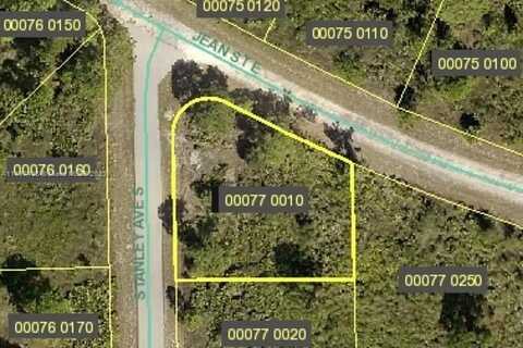 637 Stanley Ave, Lehigh Acres, FL 33974