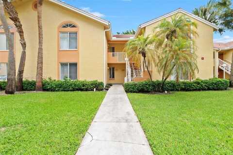 997 Coral Club Dr, Coral Springs, FL 33071