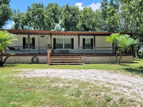 5867 NW 30th Street, Okeechobee, FL 34972